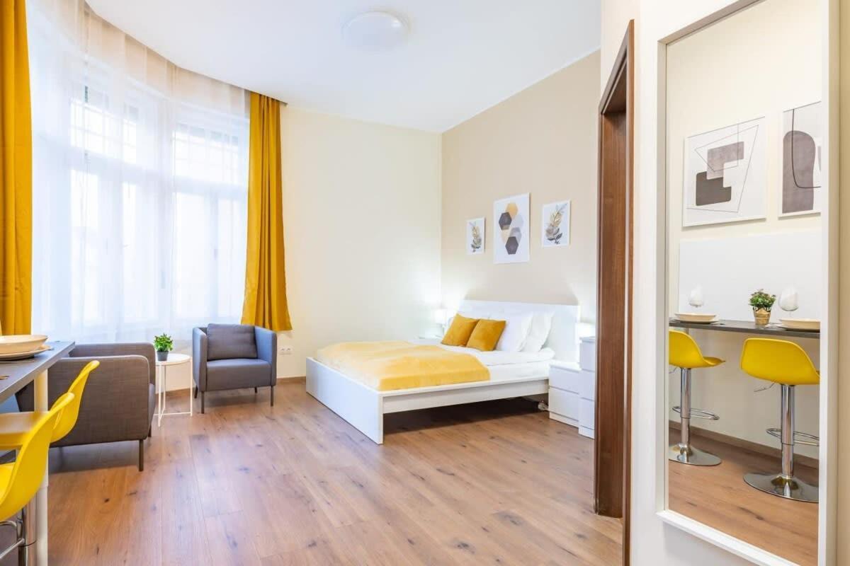 Super Central New Studio Budapest Extérieur photo