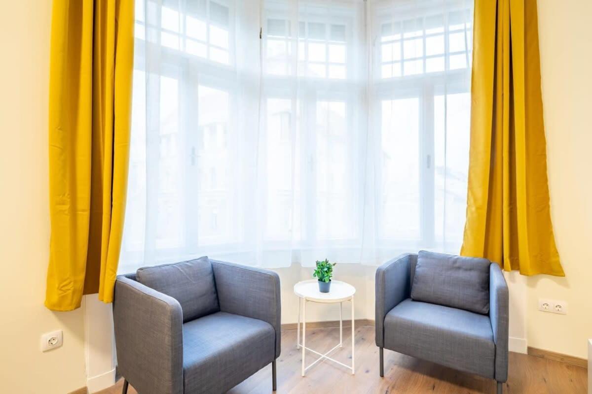 Super Central New Studio Budapest Extérieur photo