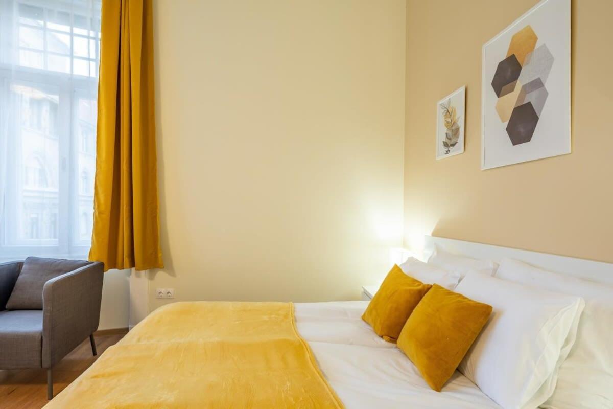 Super Central New Studio Budapest Extérieur photo